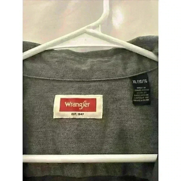 Wrangler Shirt Mens Size XL Grey Flex for Comfort Short Sleeve Button Up - Picture 3 of 7